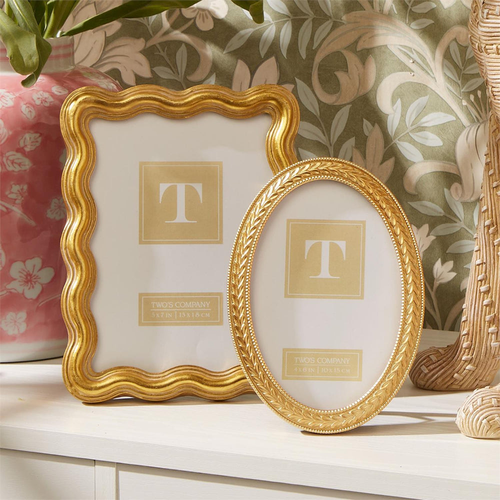 Two's Company Laurel Wreath Gold Oval Frame - Image 4