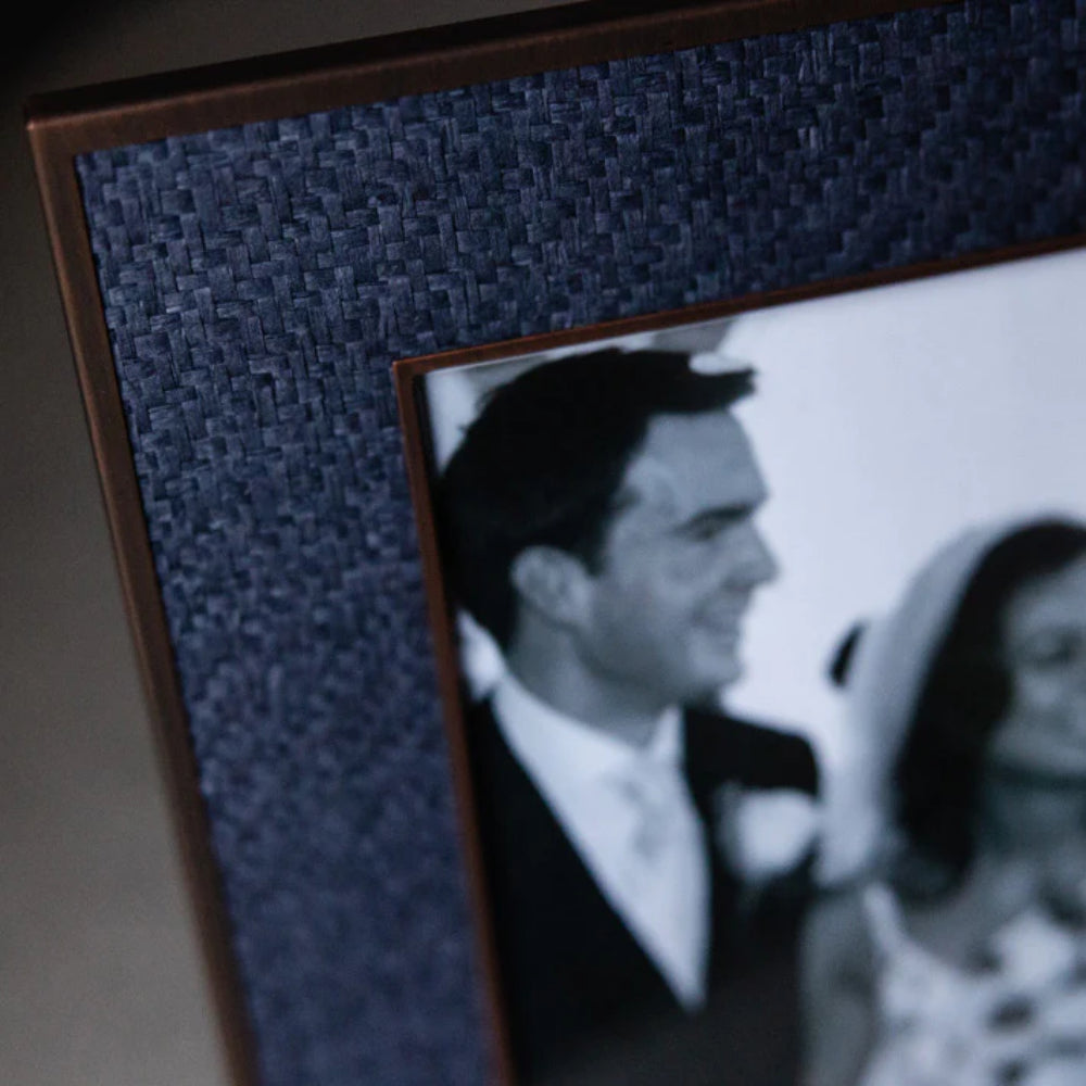 Addison Ross 5x7 Midnight Rattan Frame - Image 3