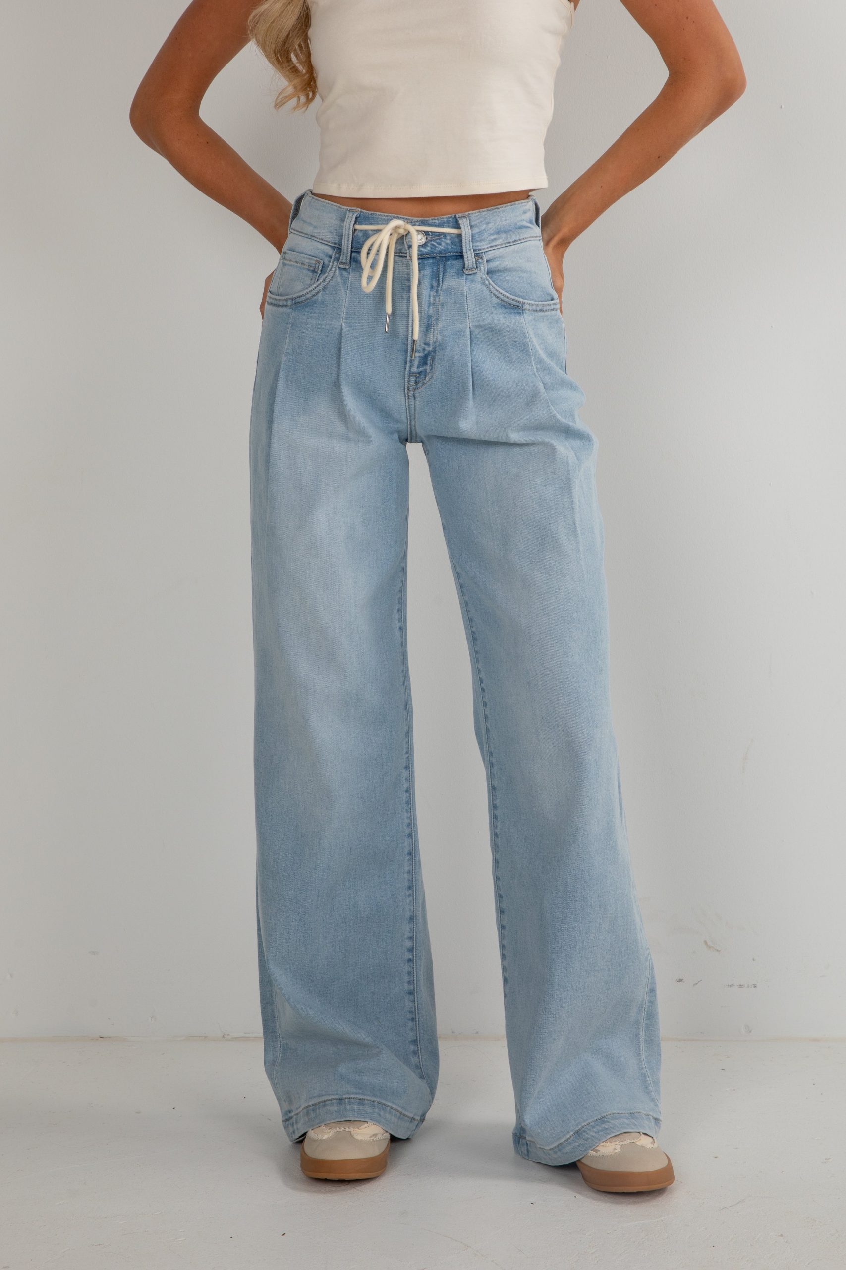 Cara Light Wash High-Rise Drawstring Wide Leg Jeans - Image 4