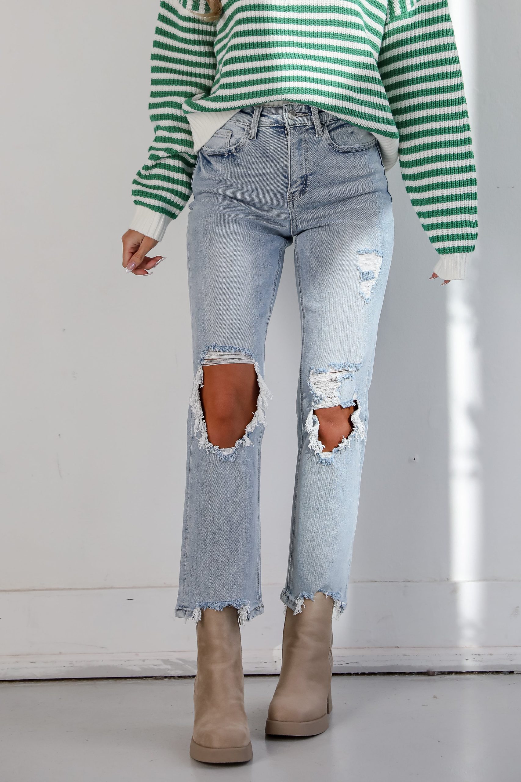 FINAL SALE - Jodie Light Wash Distressed 90s Vintage Dad Jeans